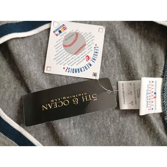 Atlanta Braves Womens V-Neck Tee By 5th & Ocean Size‎ M Gray Cotton Blend - Picture 7 of 9